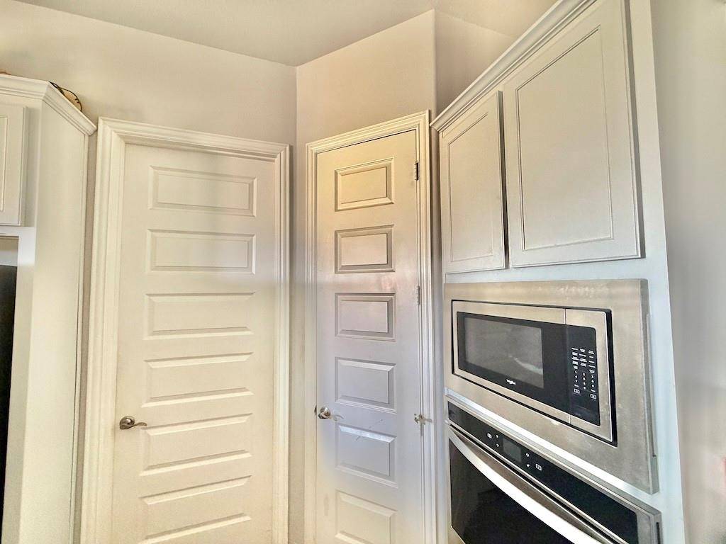 340 Berkeley Drive, Waxahachie, TX 75167