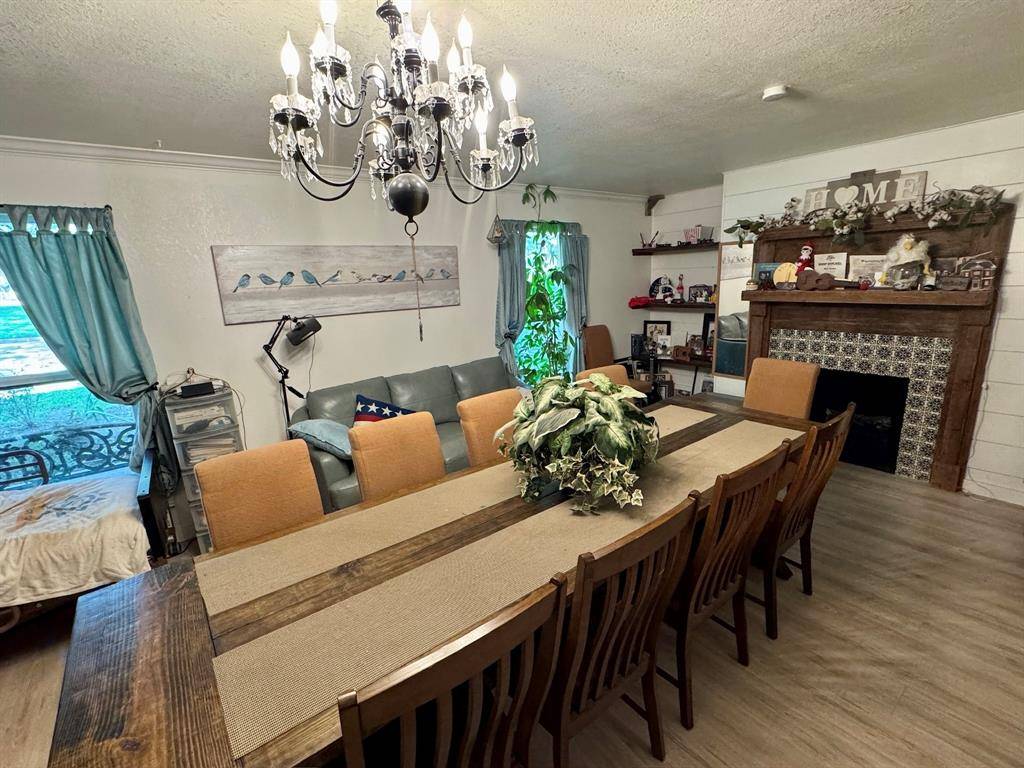 1013 Overhill Drive, Bedford, TX 76022