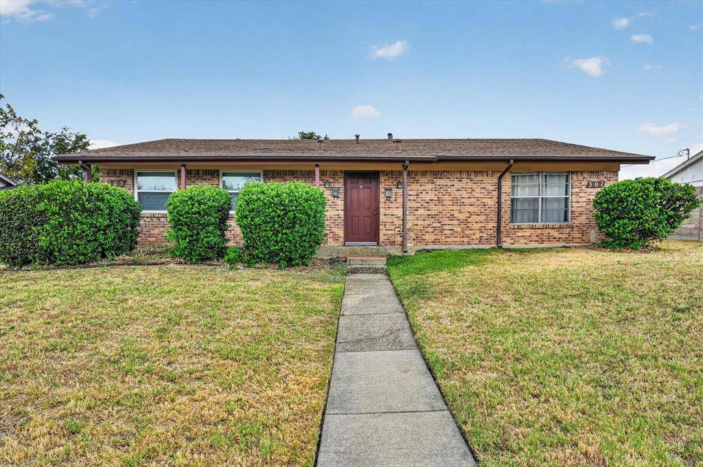 305 Cliff Drive, Garland, TX 75042