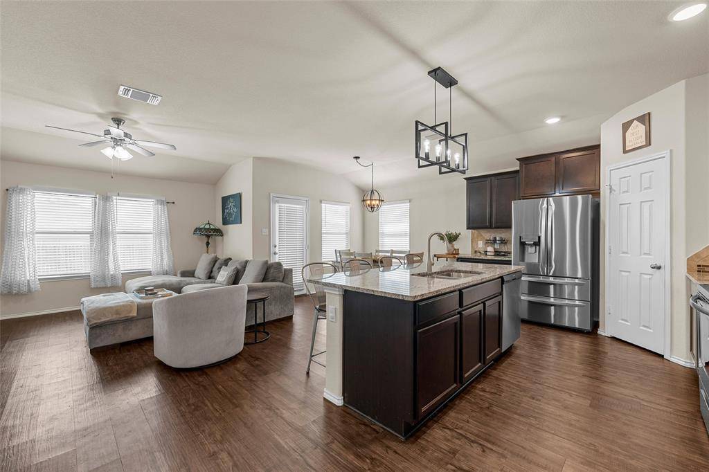 3016 Jackal Drive, Lorena, TX 76655
