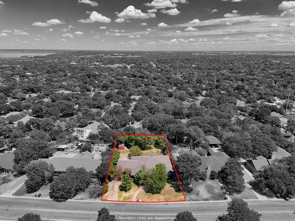 705 Poage Drive, Woodway, TX 76712