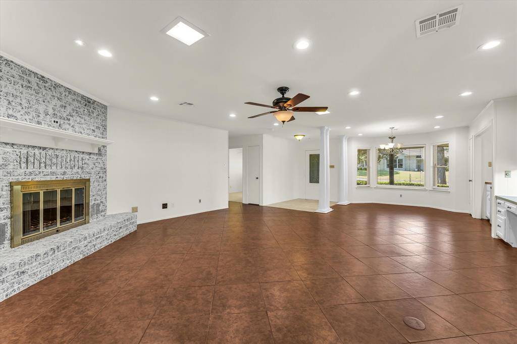 705 Poage Drive, Woodway, TX 76712