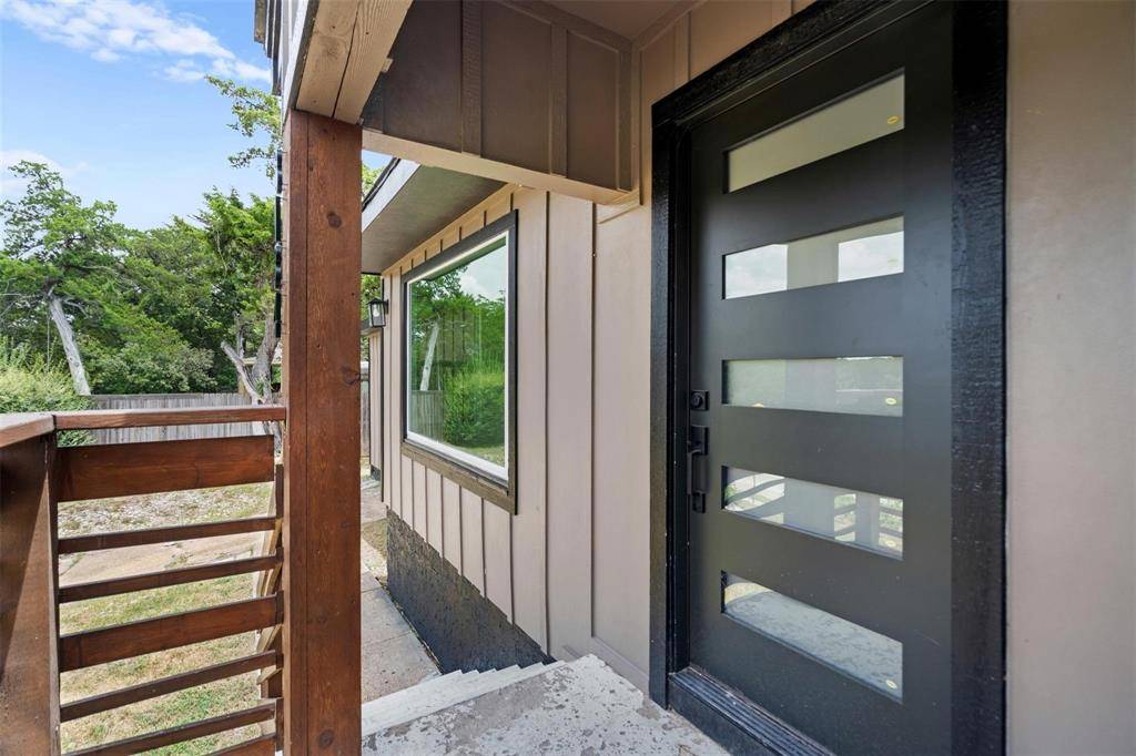 3134 W Jefferson Boulevard, Dallas, TX 75211