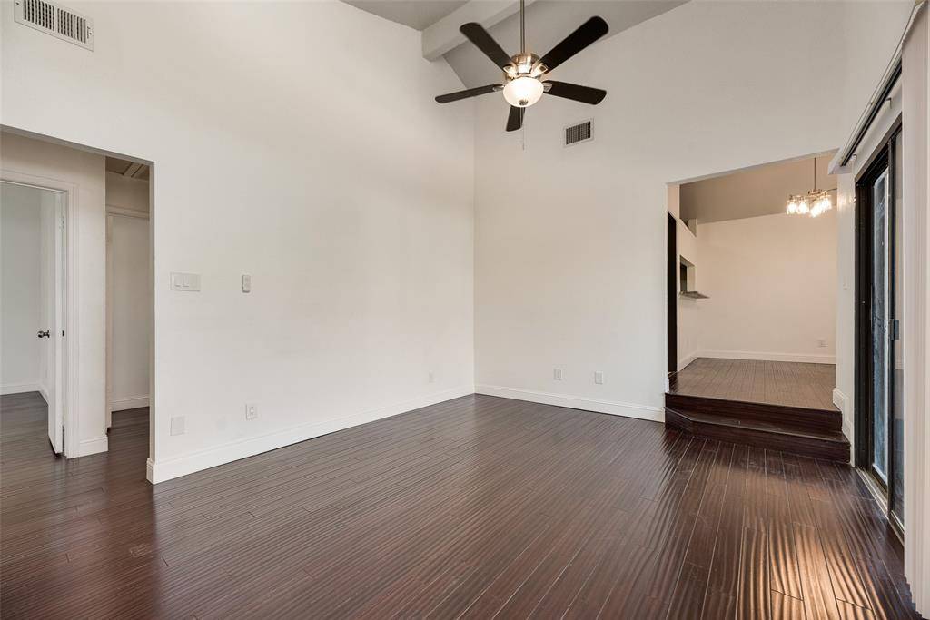 17490 Meandering Way #202, Dallas, TX 75252