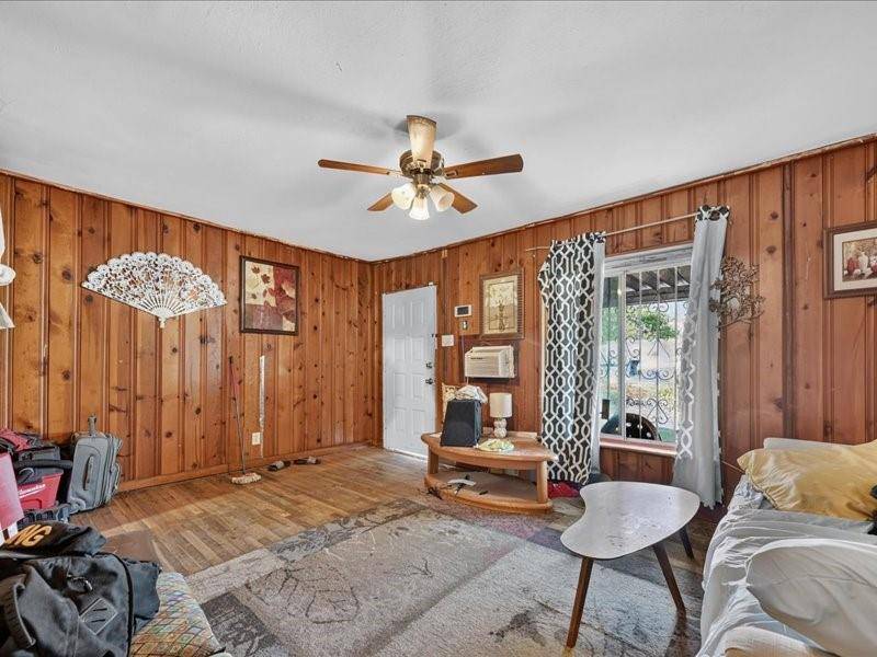 4215 Cicero Street, Dallas, TX 75216