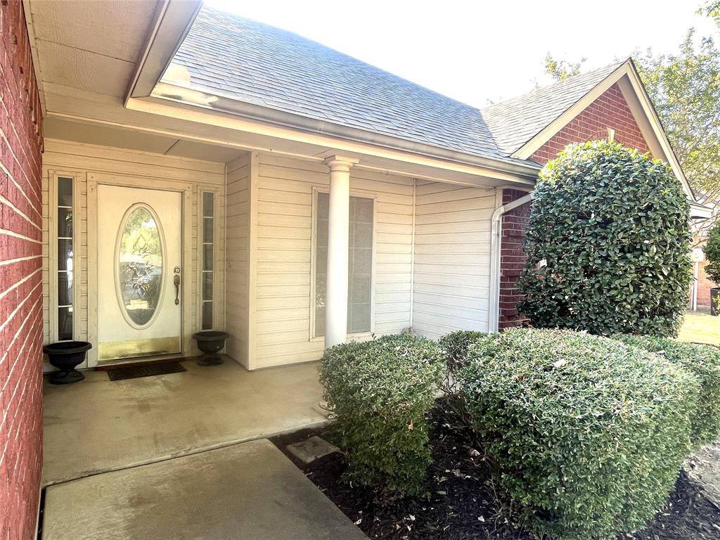 518 Wild Springs Drive, Midlothian, TX 76065