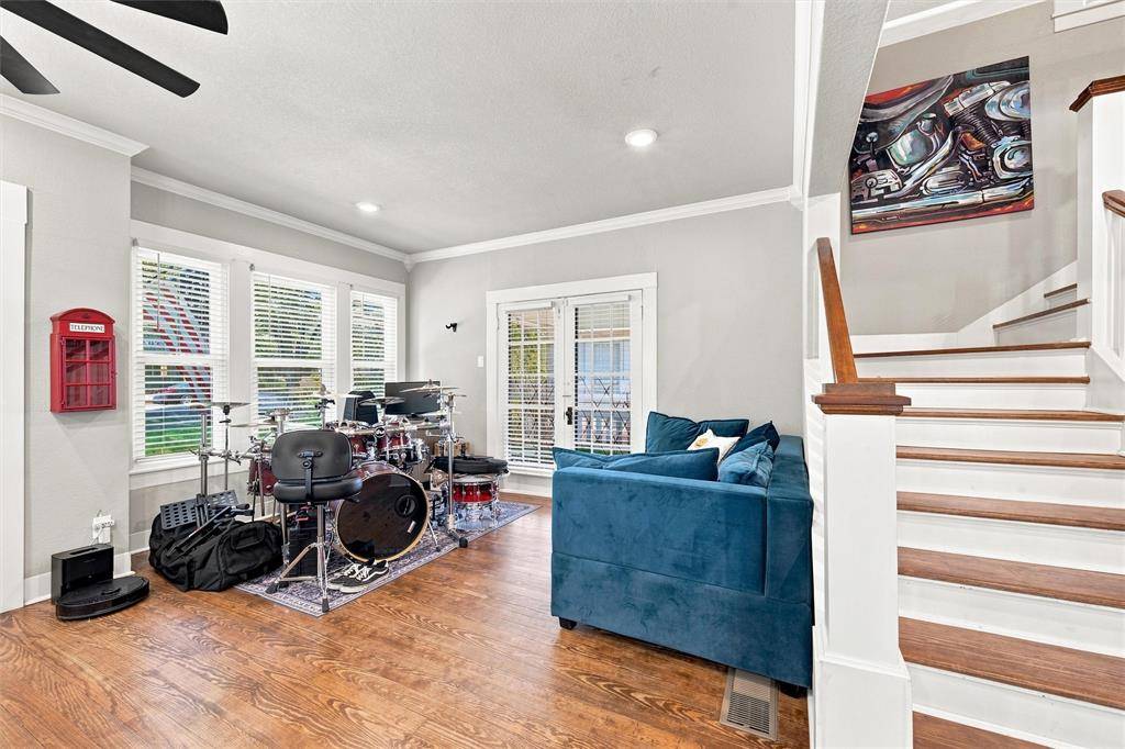 2716 Sanger Avenue, Waco, TX 76707