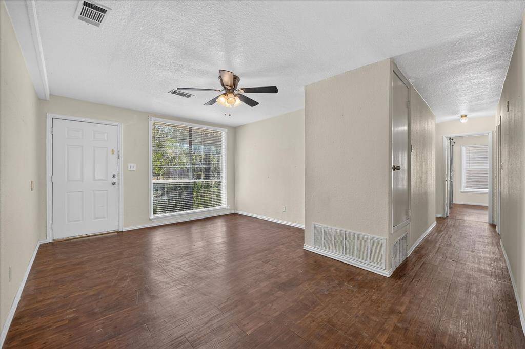 3545 Regal Road, Fort Worth, TX 76111