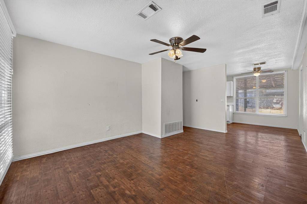 3545 Regal Road, Fort Worth, TX 76111