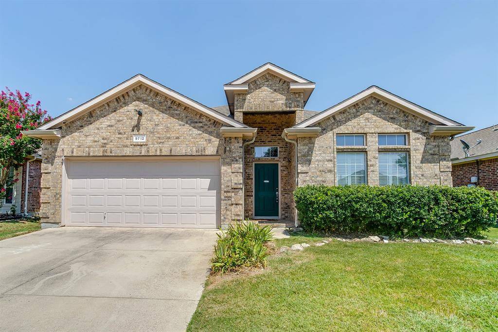 9712 Minton Drive, Fort Worth, TX 76108