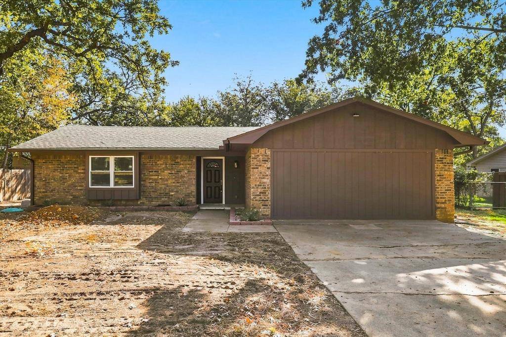 206 Hickory Lane, Hickory Creek, TX 75065