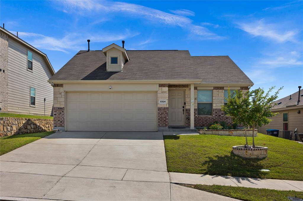 8324 Hollow Bend Street, Fort Worth, TX 76123