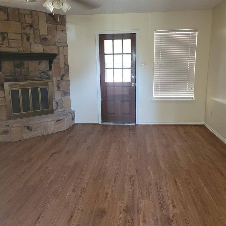 615 Arleta Lane, Ennis, TX 75119