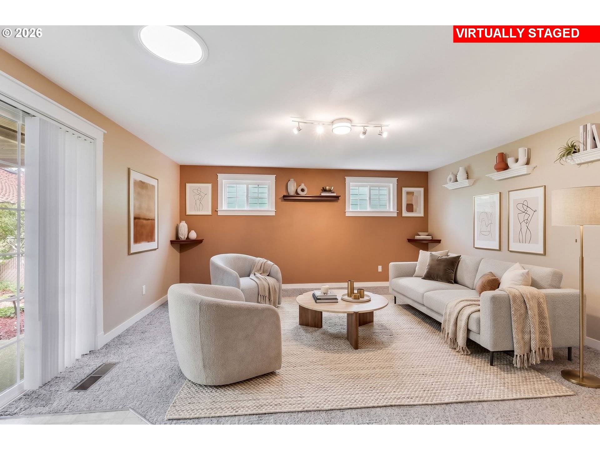 1967 ASTOR WAY, Woodburn, OR 97071