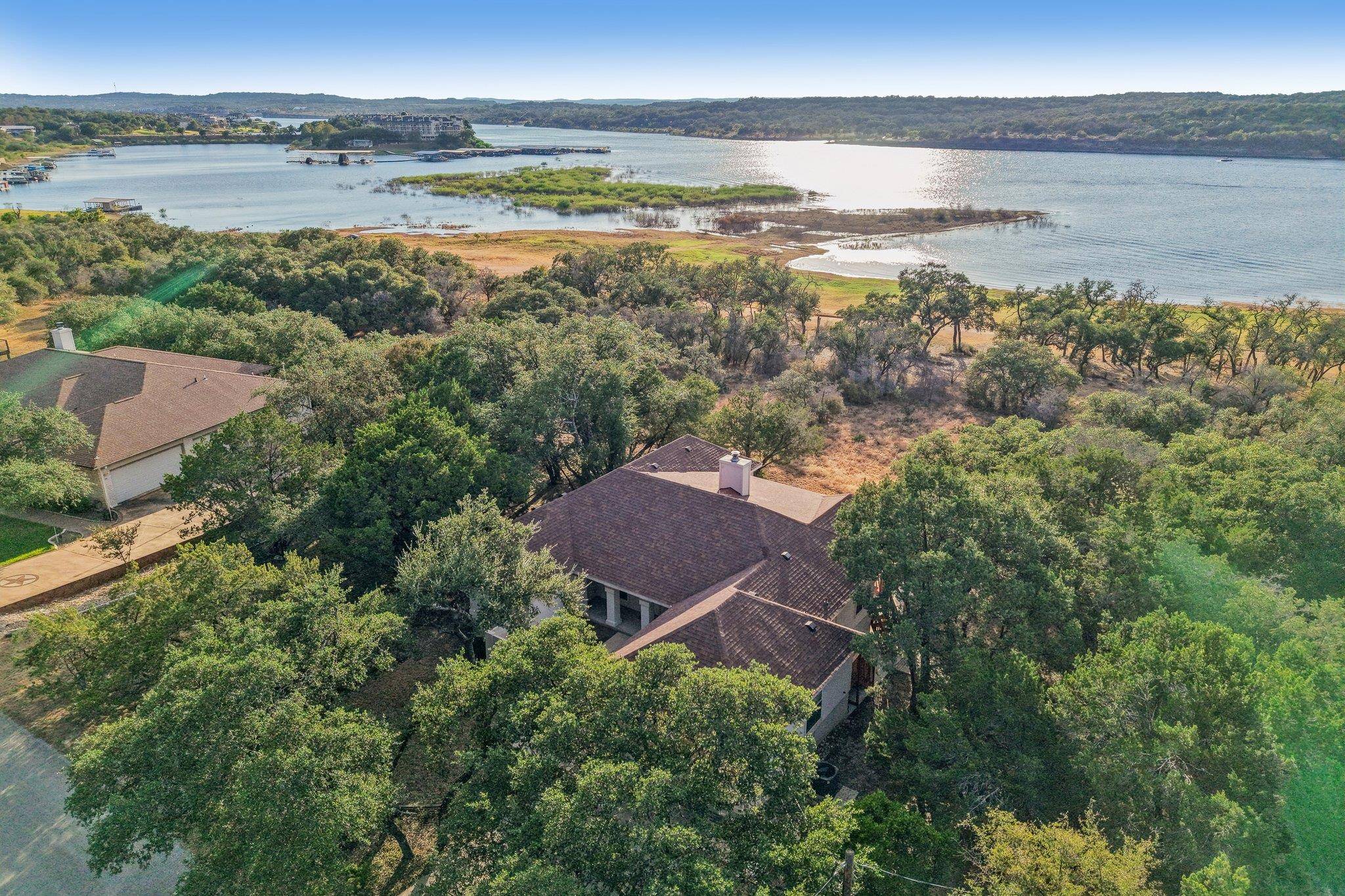 21513 Lakefront DR, Lago Vista, TX 78645