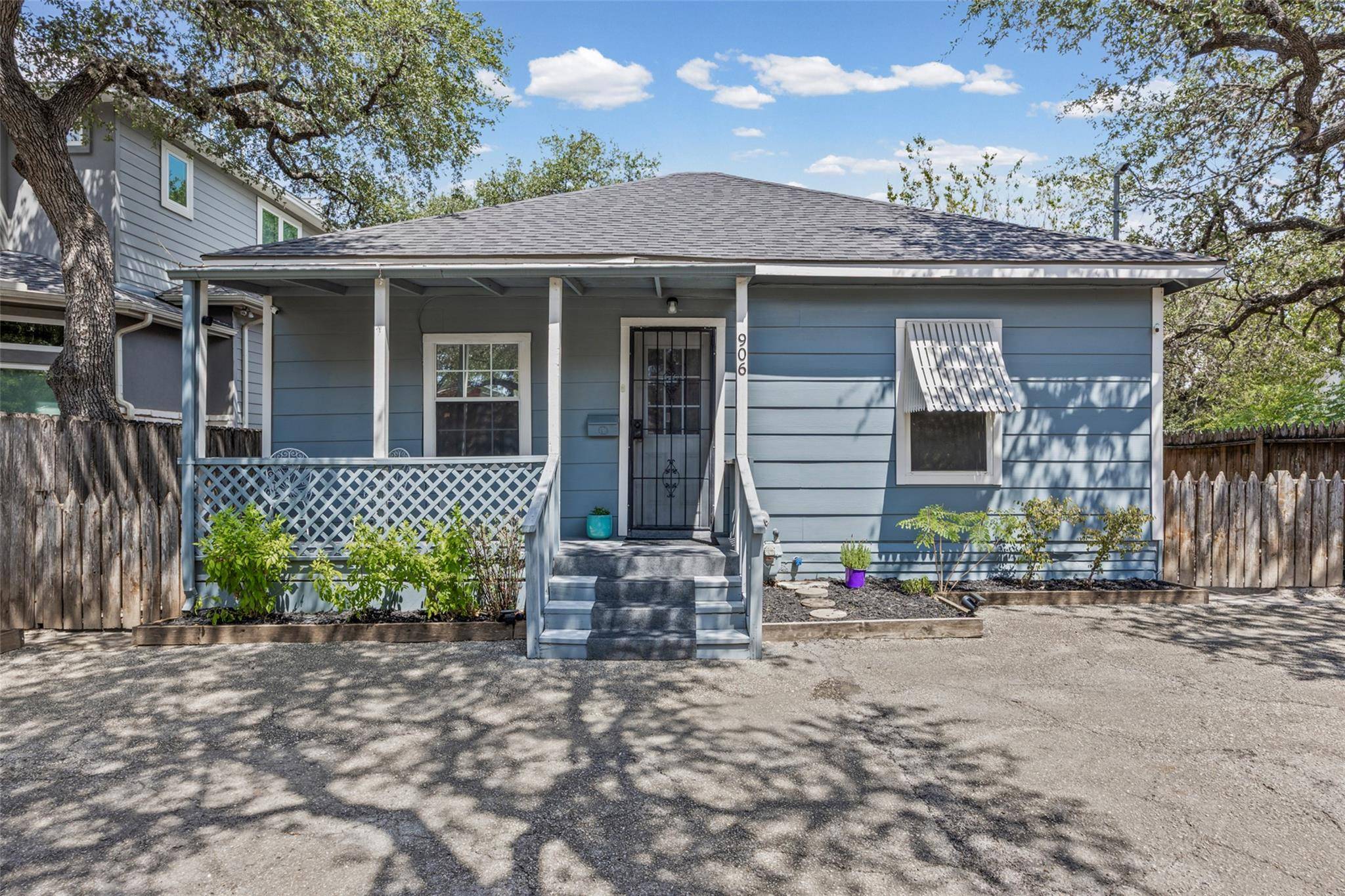 906 W Elizabeth ST, Austin, TX 78704