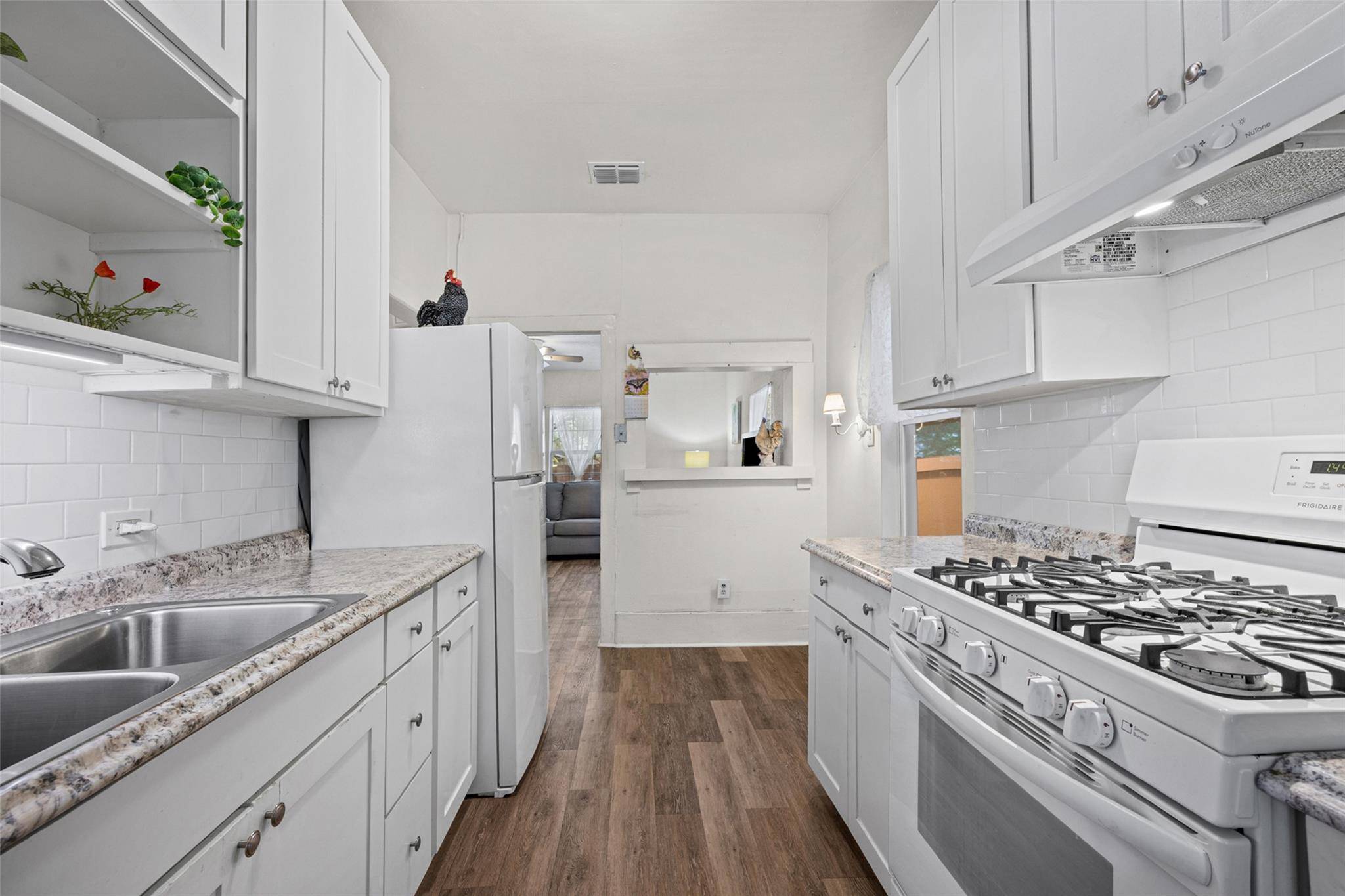 906 W Elizabeth ST, Austin, TX 78704