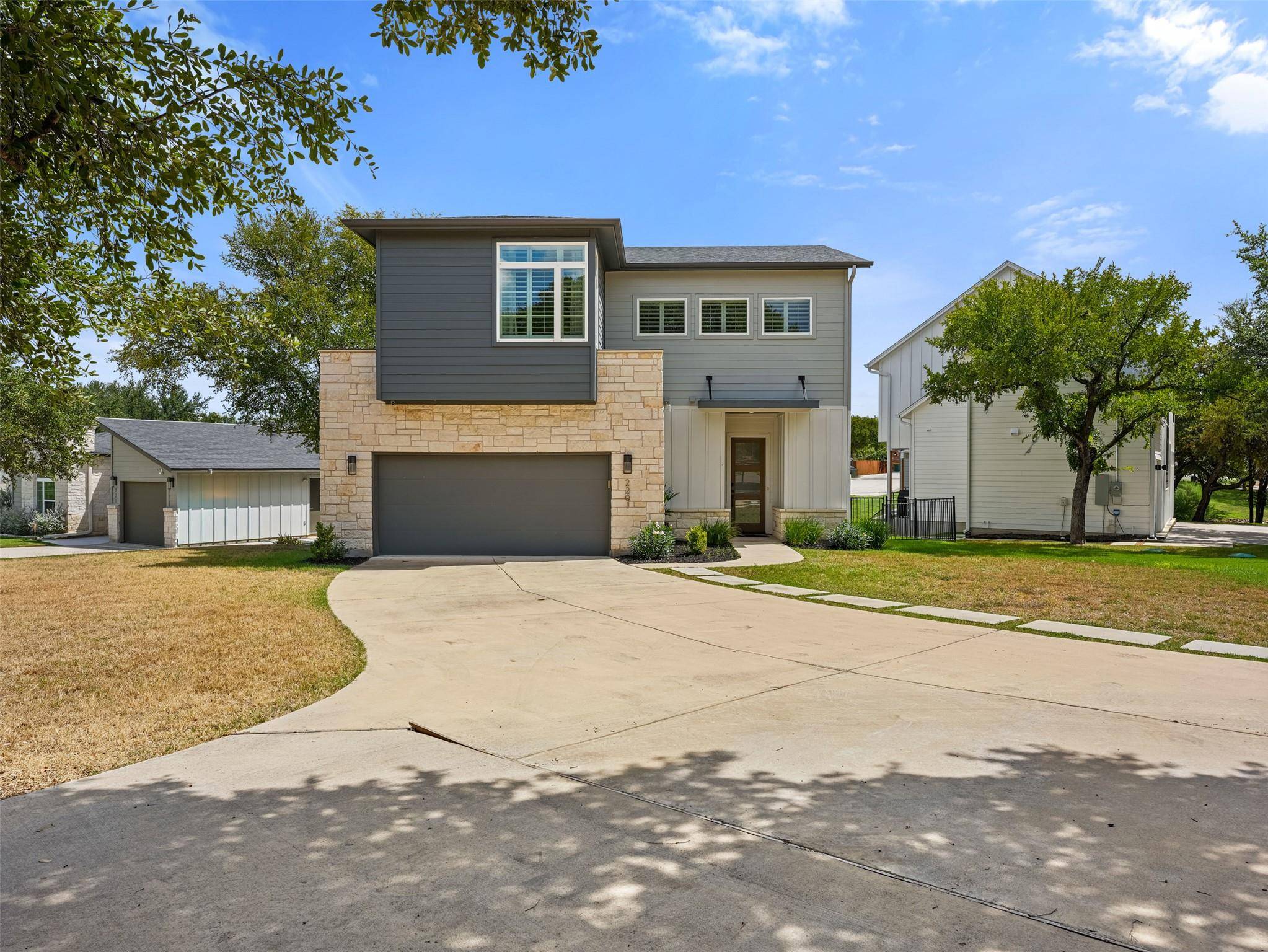 2201 Belaire DR, Granite Shoals, TX 78654