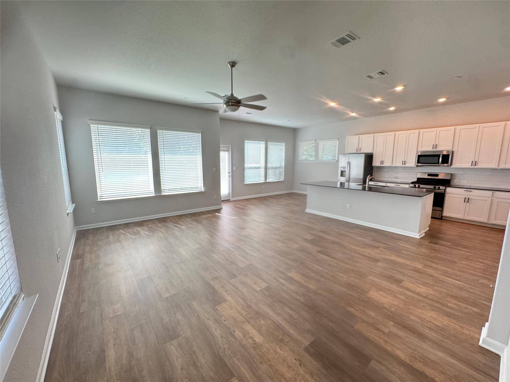 3000 Chisholm Trail RD #35, Round Rock, TX 78681