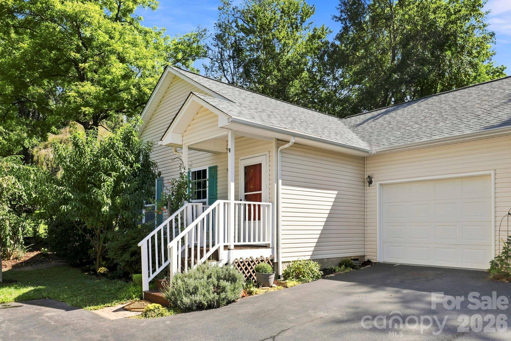 8A Bent Grass CT, Black Mountain, NC 28711