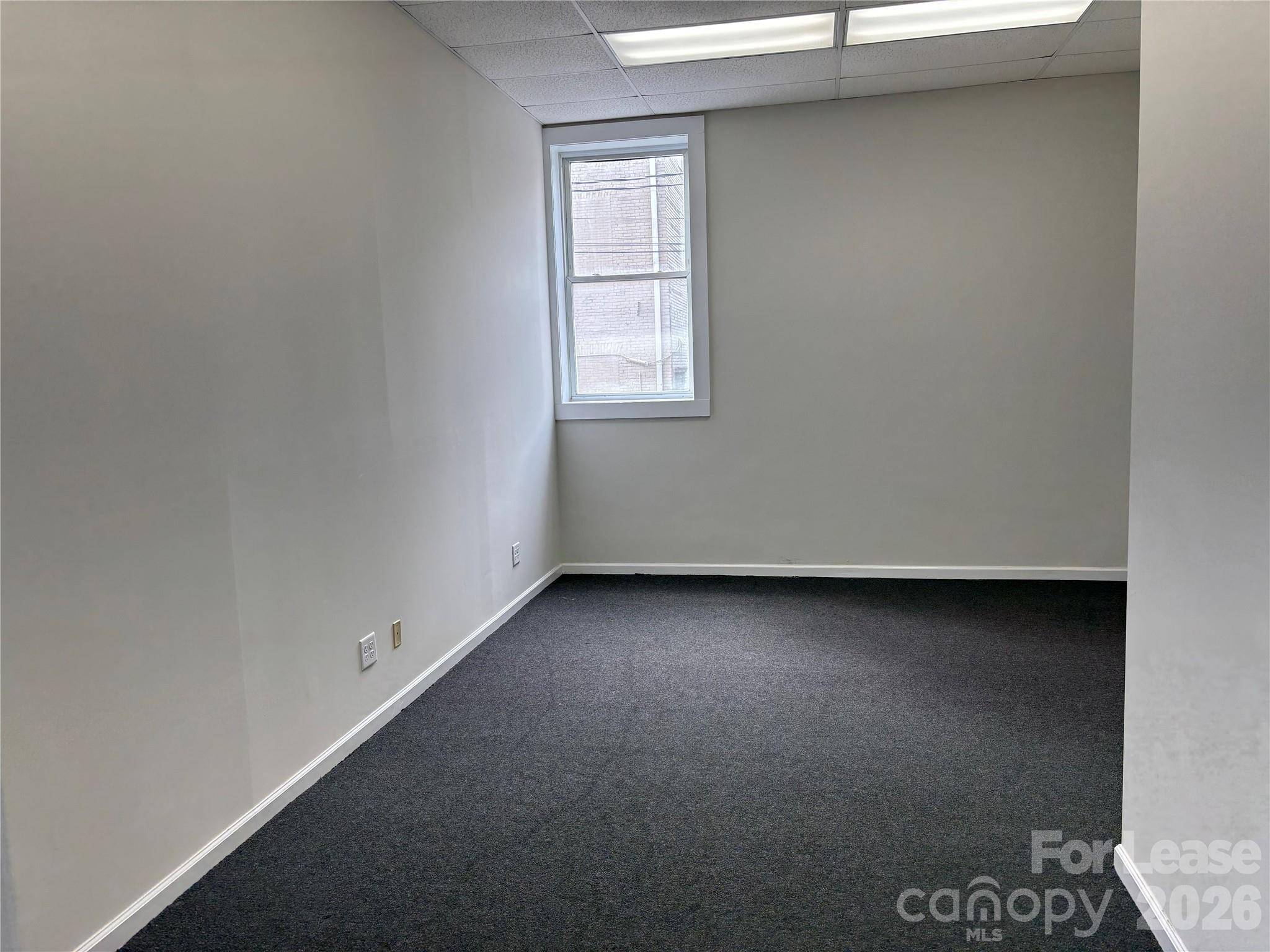 121 E Water ST #102, Lincolnton, NC 28092
