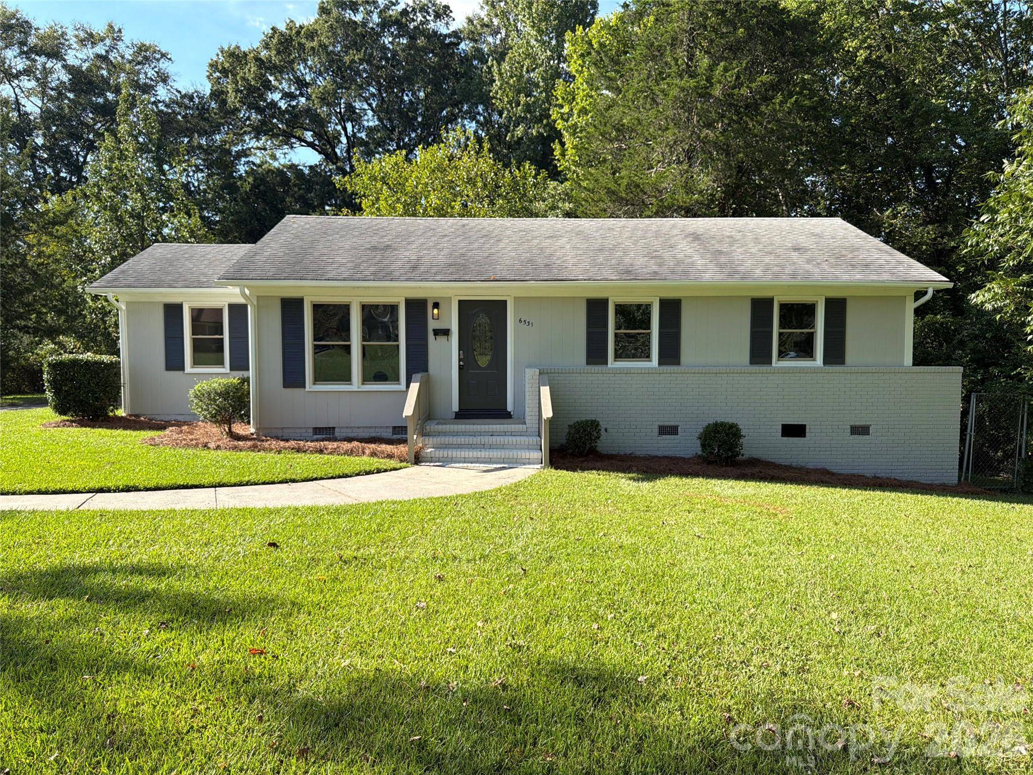 6531 Rosecran DR, Charlotte, NC 28215
