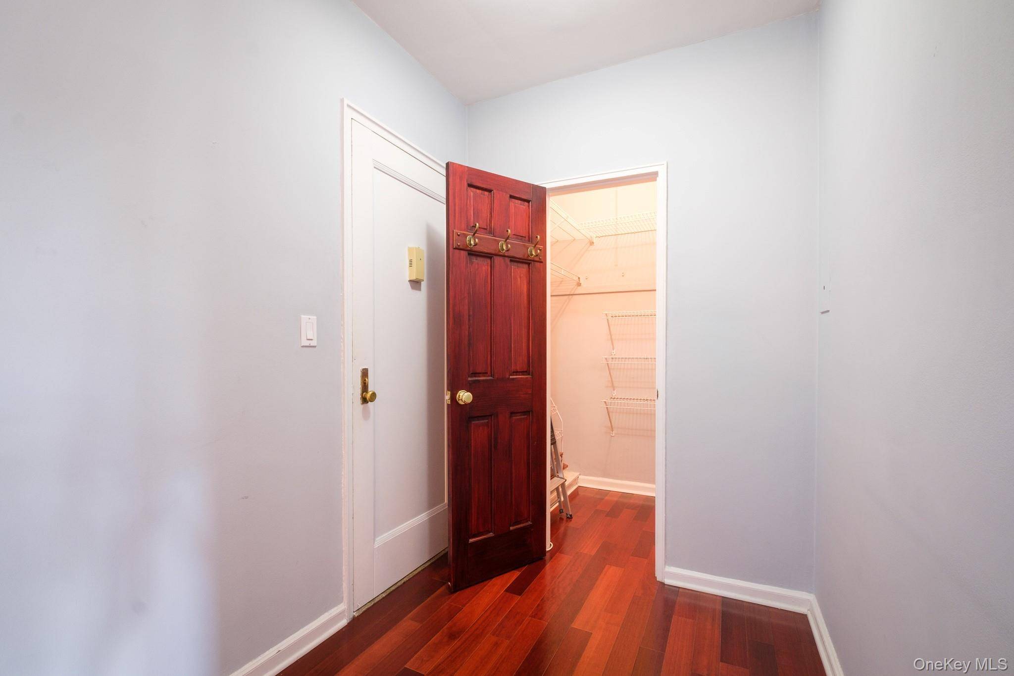 2 Overlook RD #2A3, White Plains, NY 10605
