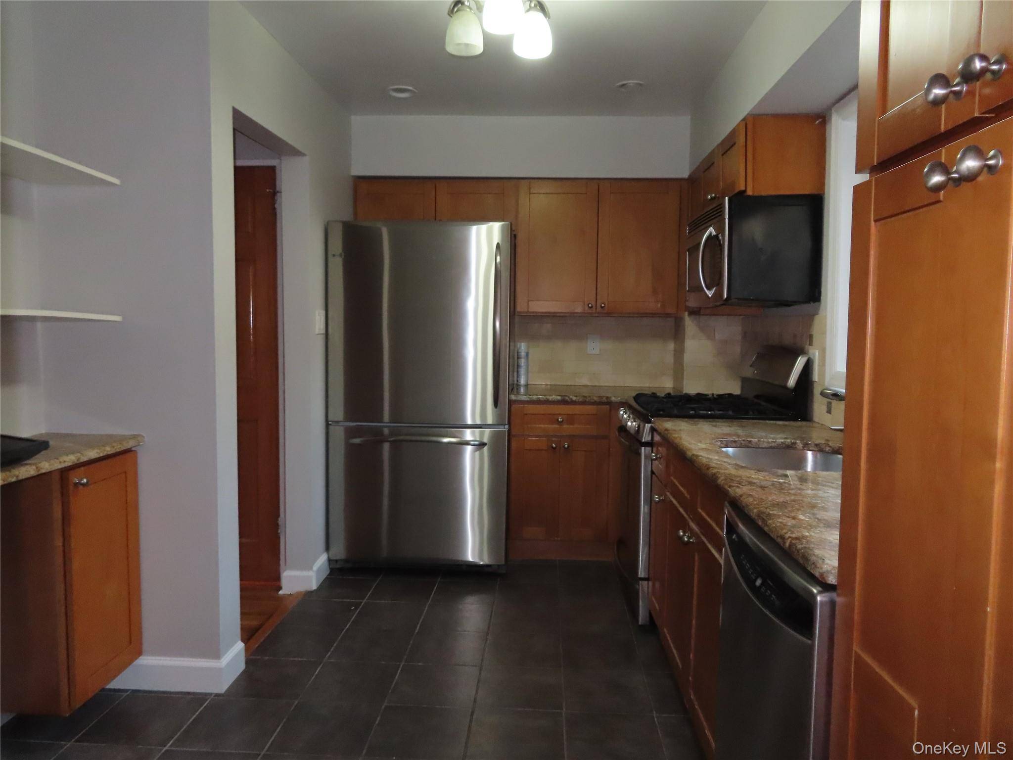 20809 Bardwell AVE, Queens Village, NY 11429