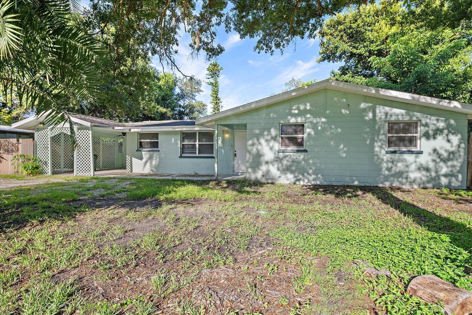 403 PINEWOOD AVE, Nokomis, FL 34275