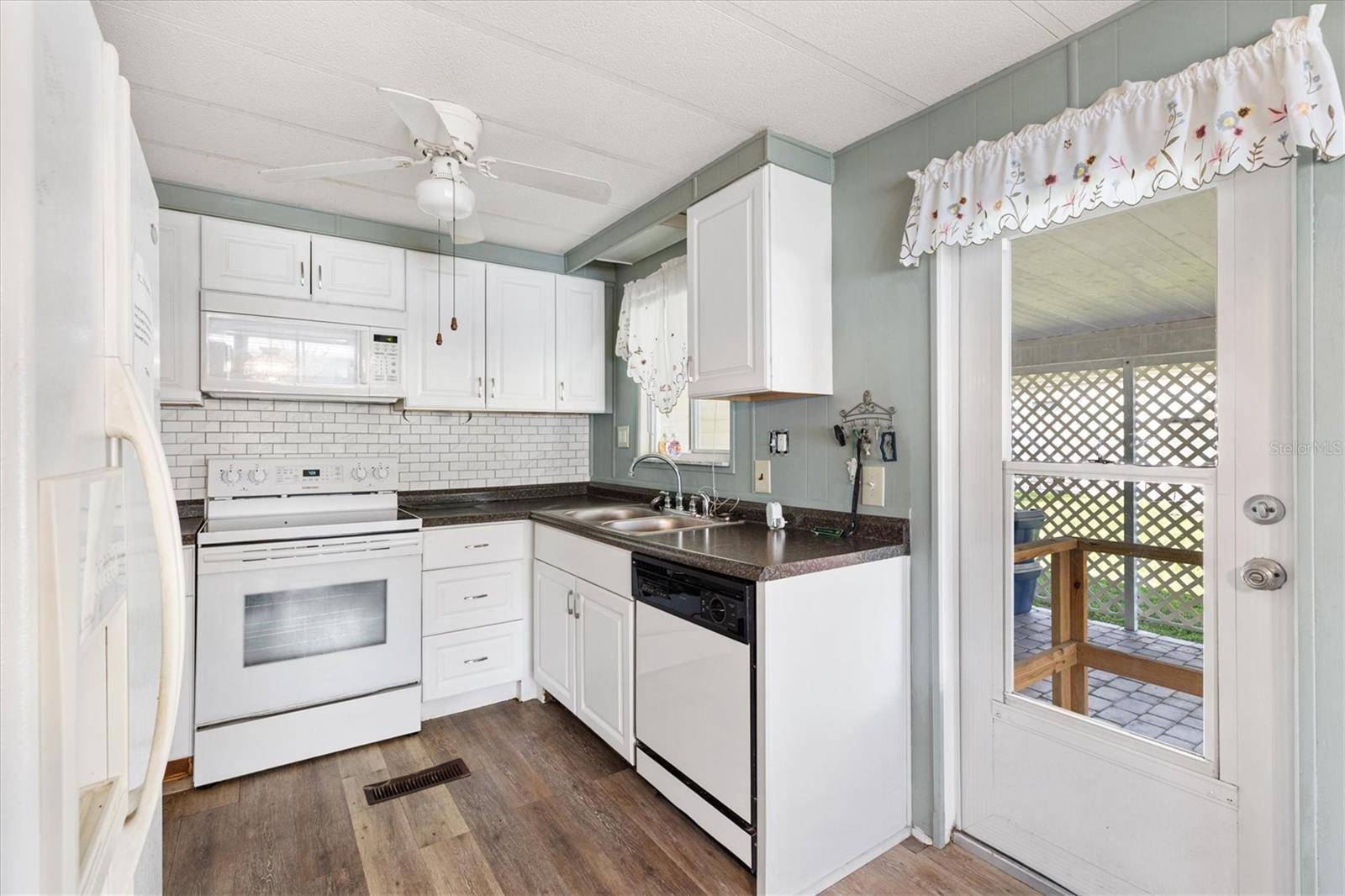 1020 NELL WAY, The Villages, FL 32159