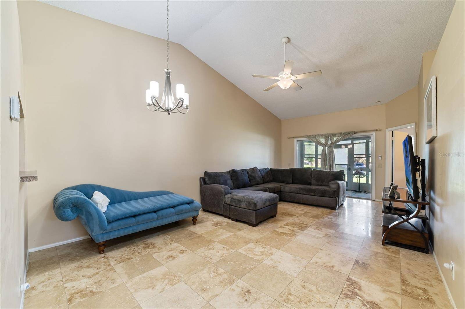 604 CHESTNUT OAK CIR #102, Altamonte Springs, FL 32701