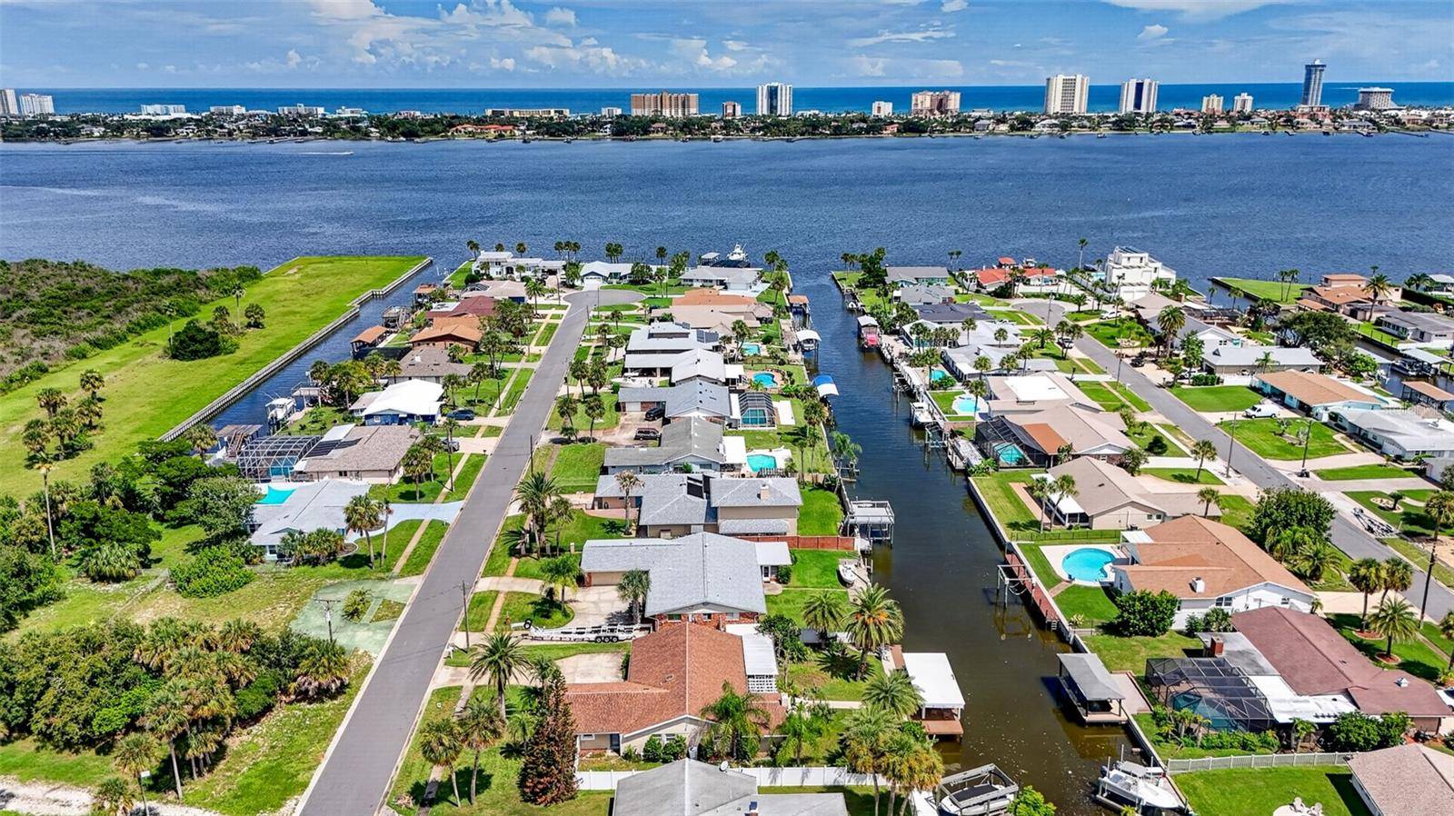 149 SEA ISLE CIR, South Daytona, FL 32119