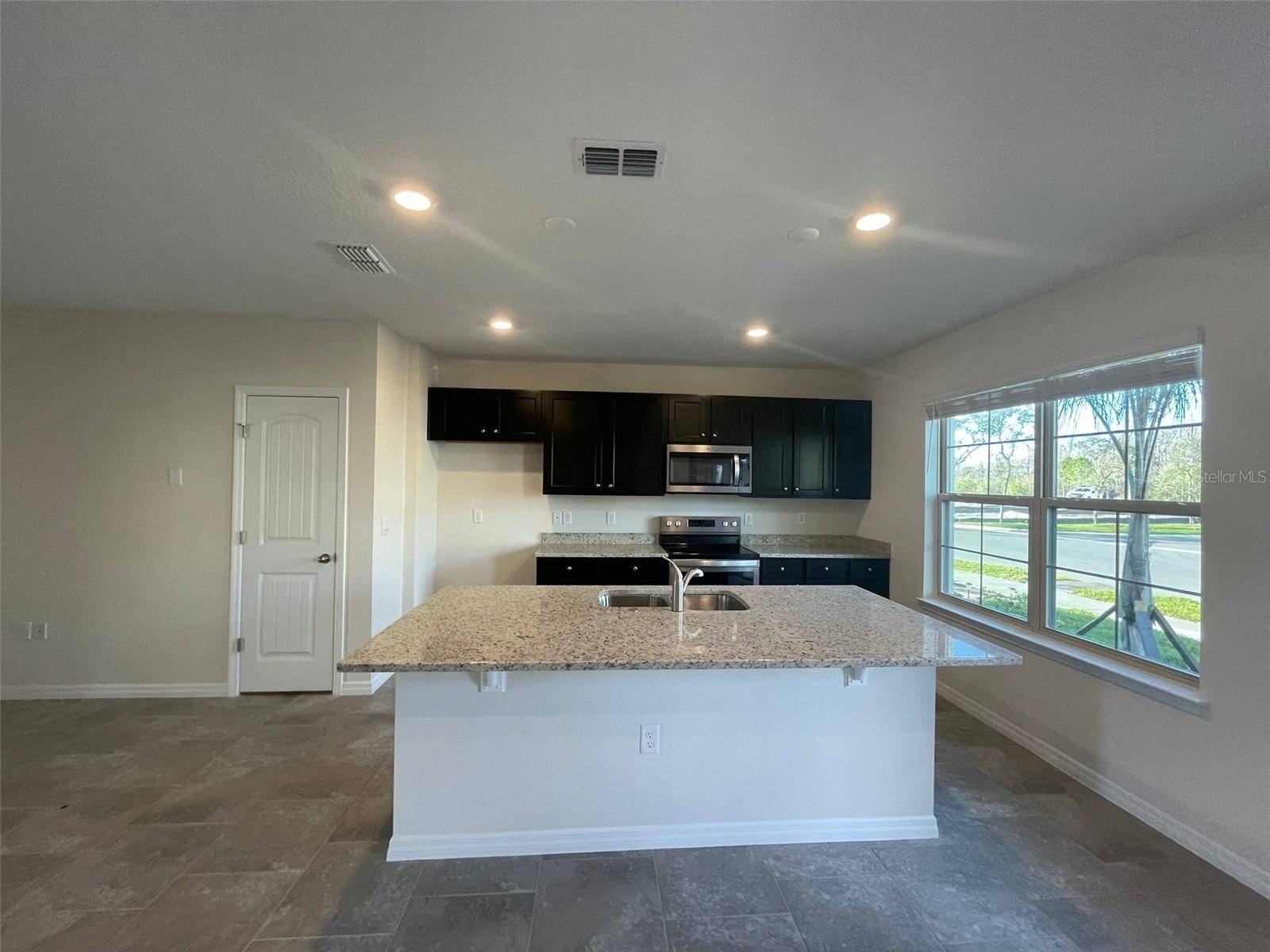 10119 SALT POINT DR, Winter Garden, FL 34787