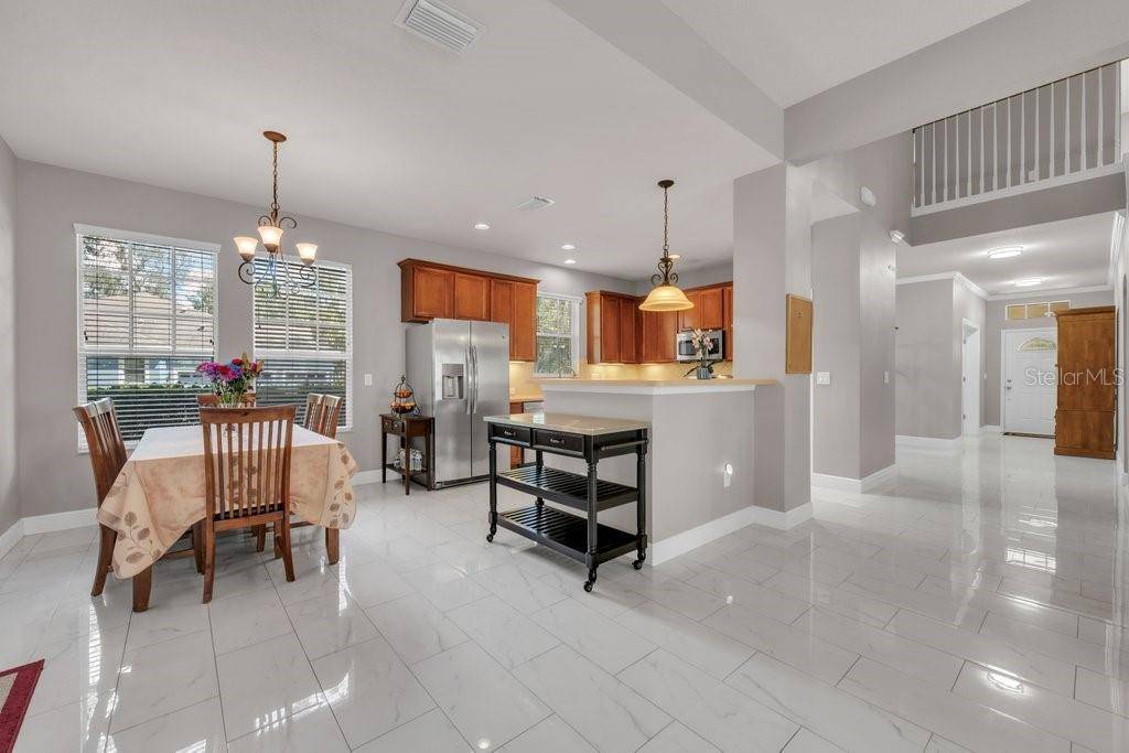 5929 FISHHAWK CROSSING BLVD, Lithia, FL 33547