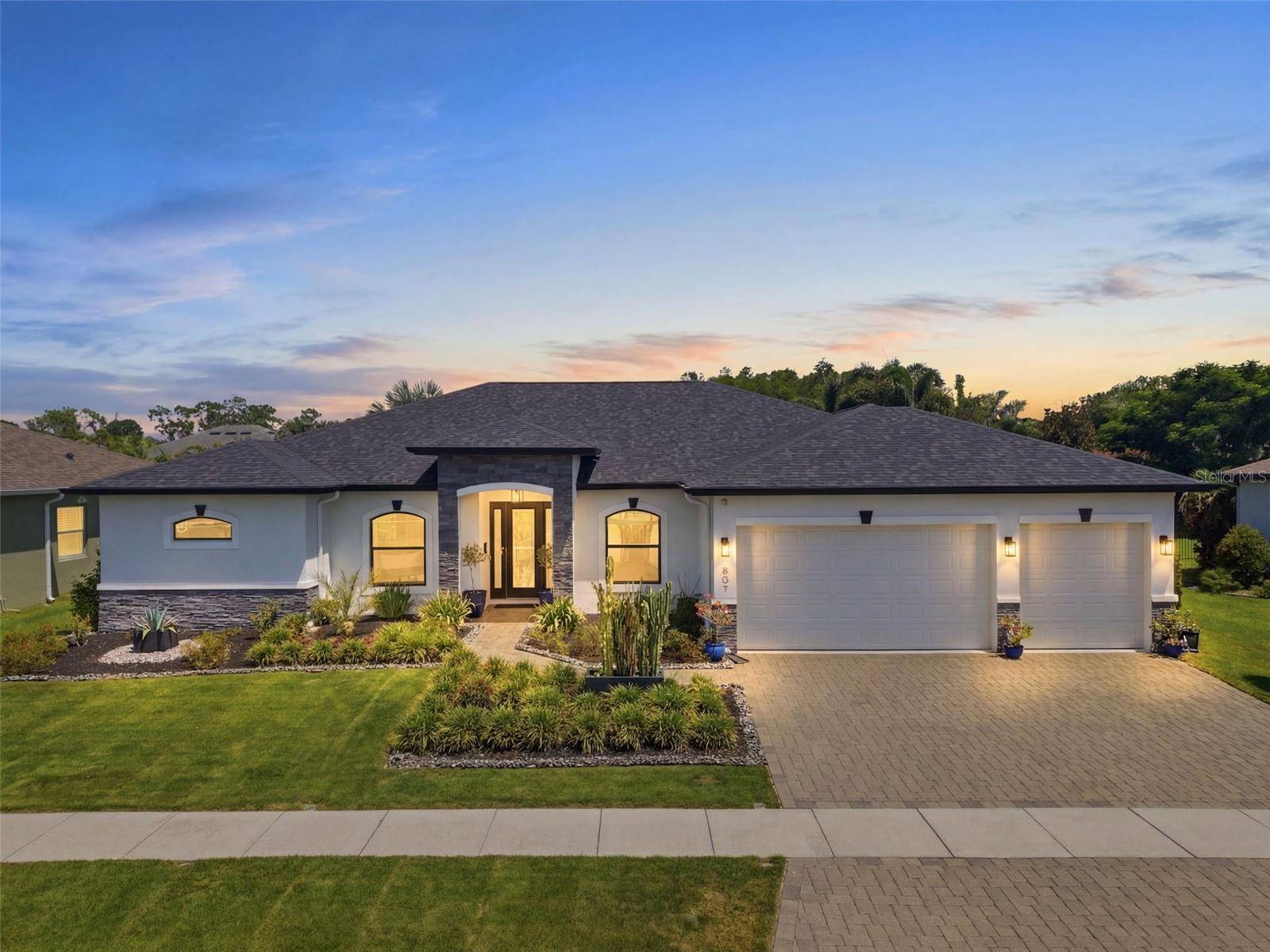 807 ALANDRA LN, Ruskin, FL 33573