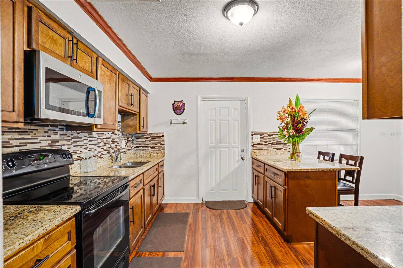 2422 BERRY RD, Plant City, FL 33567