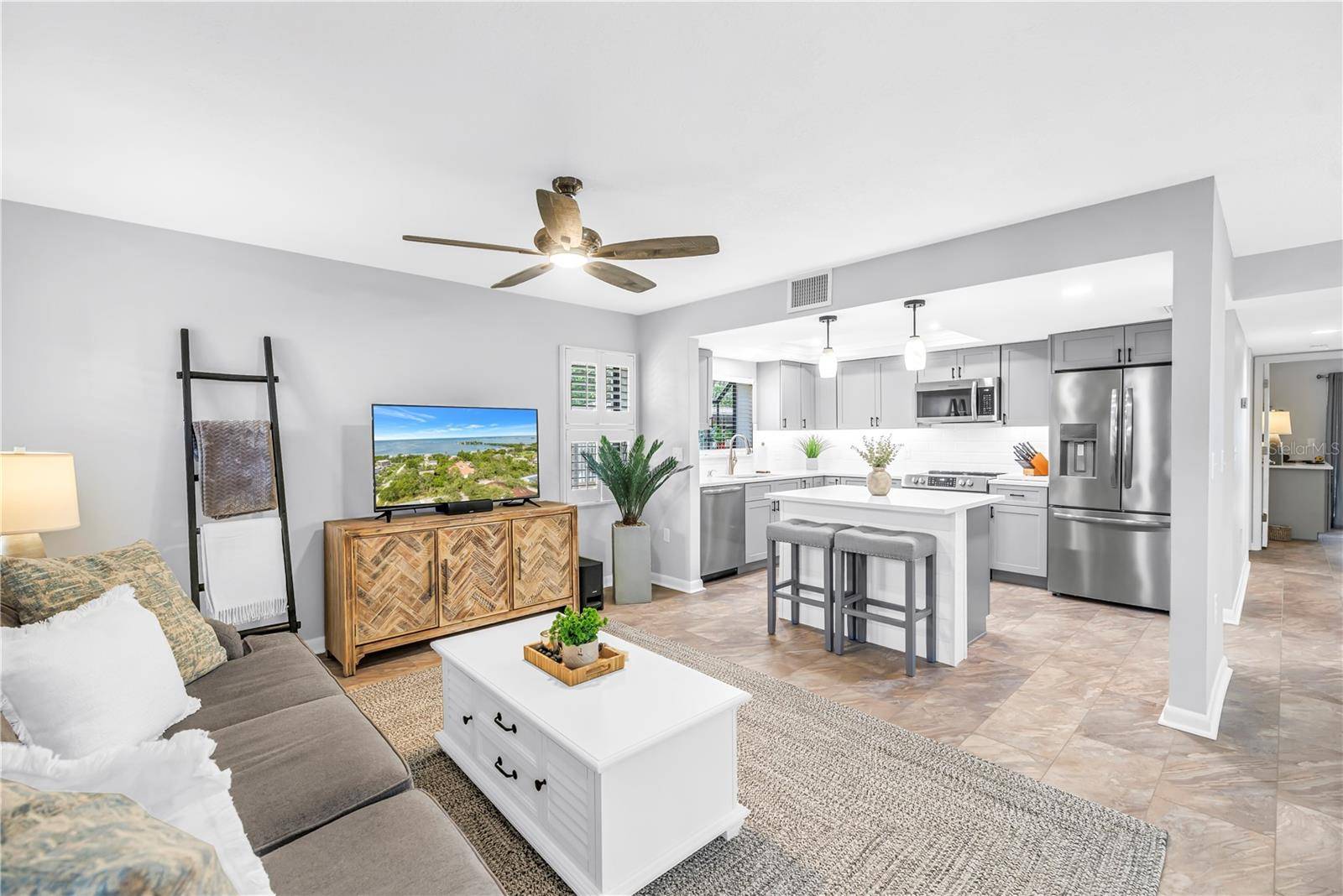 300 S FLORIDA AVE #400A, Tarpon Springs, FL 34689