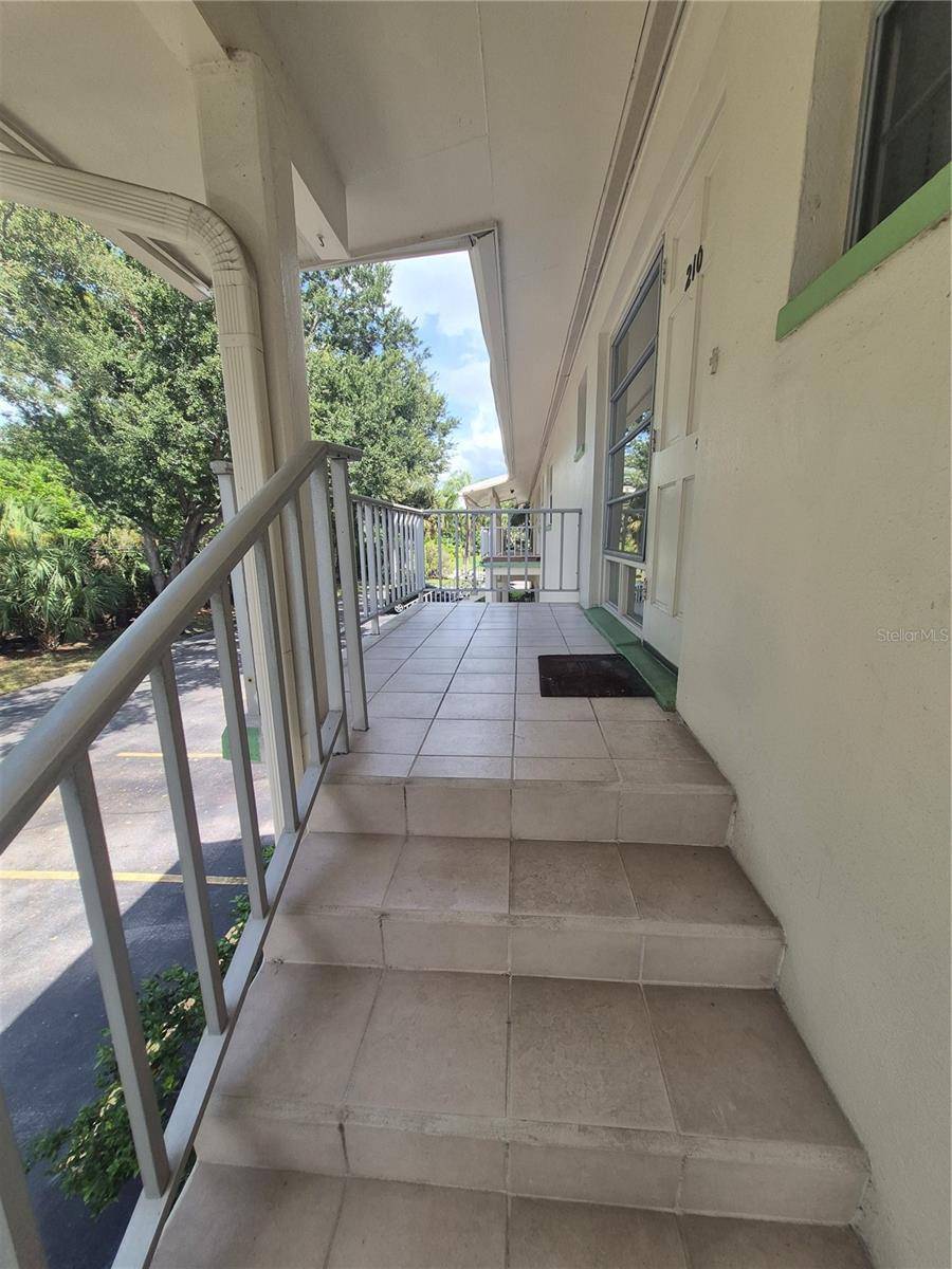 8301 BARDMOOR BLVD #210, Seminole, FL 33777