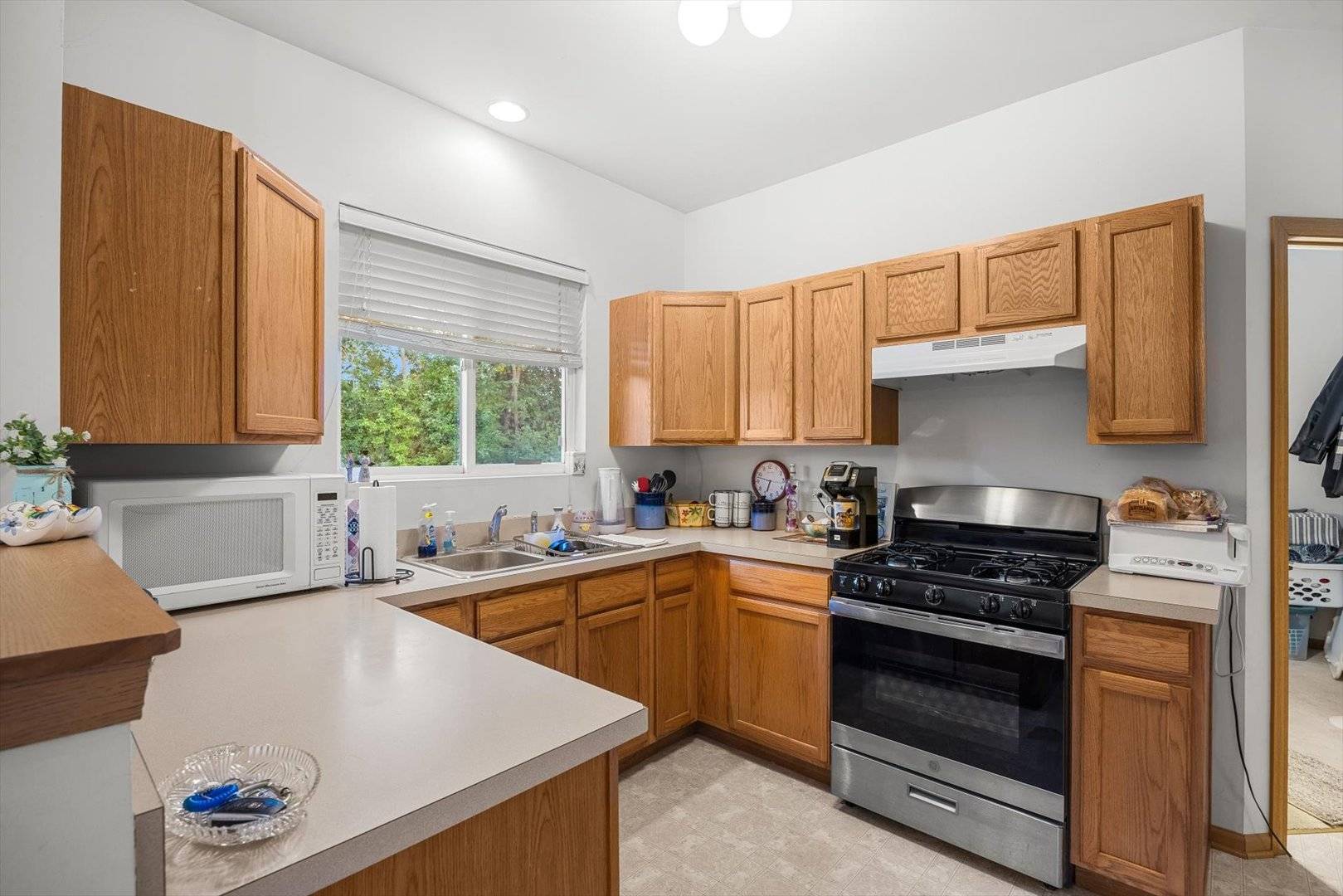 1256 LIBERTY PARK CT #1256, Crest Hill, IL 60435