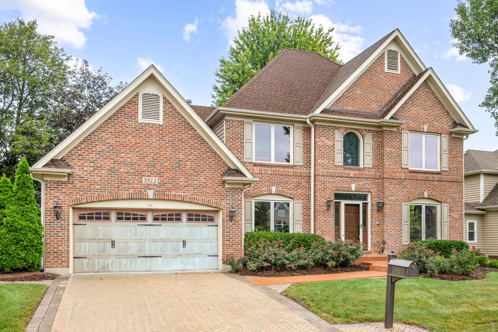3912 Royal and Ancient DR, St. Charles, IL 60174
