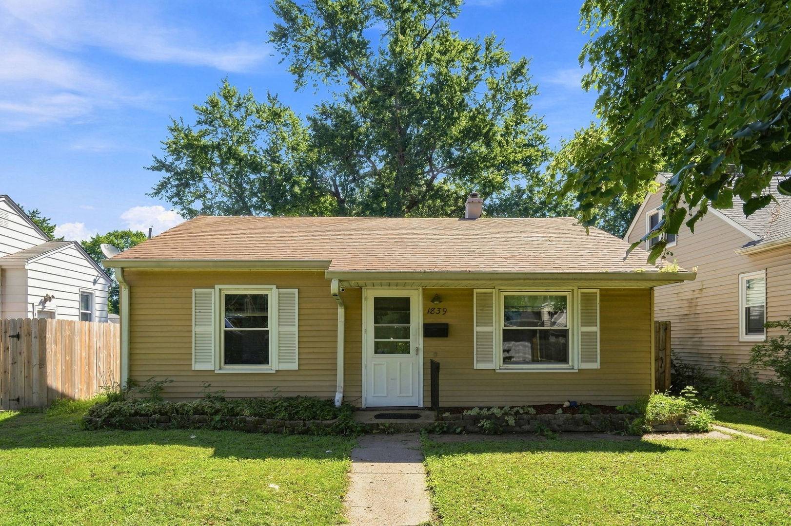 1839 31st ST, Rock Island, IL 61201