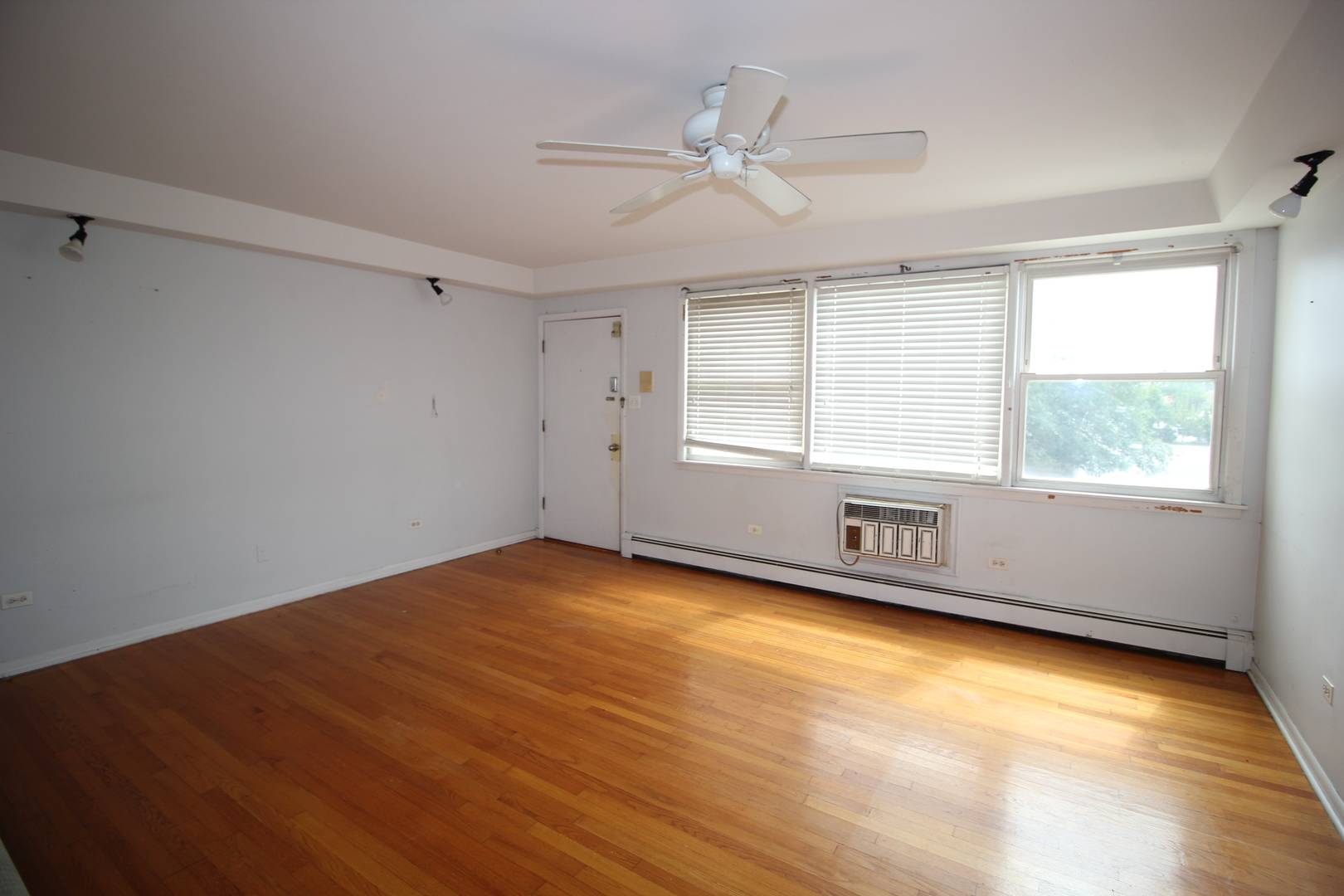 10741 S Pulaski RD #2C, Chicago, IL 60655
