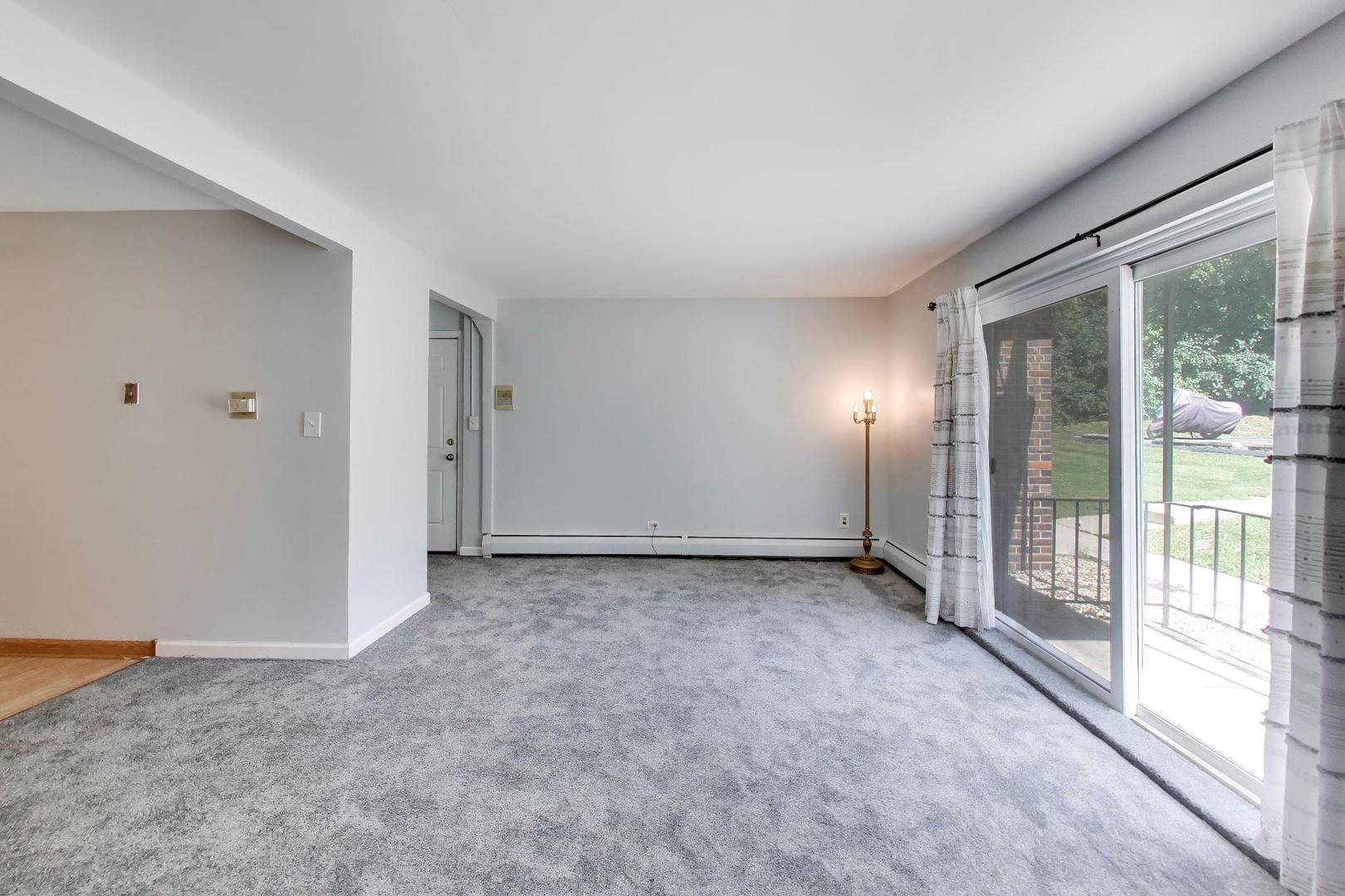 8231 Archer AVE #3, Willow Springs, IL 60480