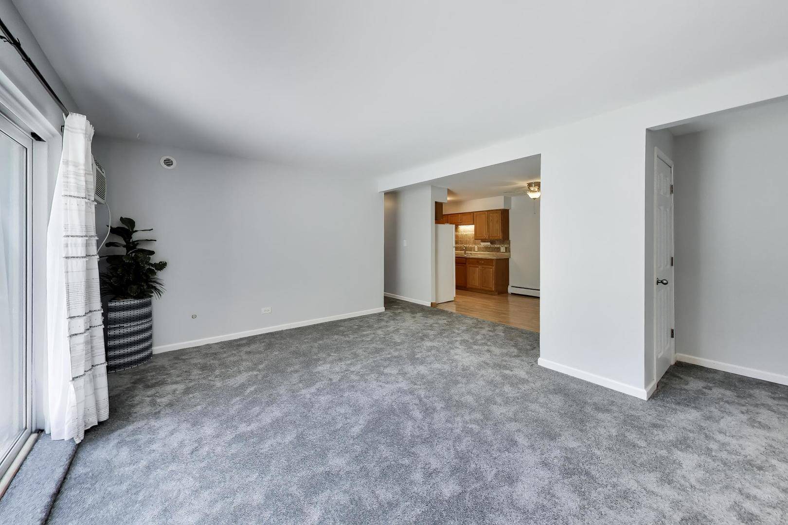 8231 Archer AVE #3, Willow Springs, IL 60480