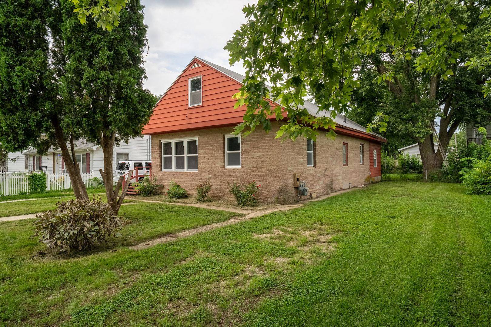 823 E Prairie ST, Pontiac, IL 61764