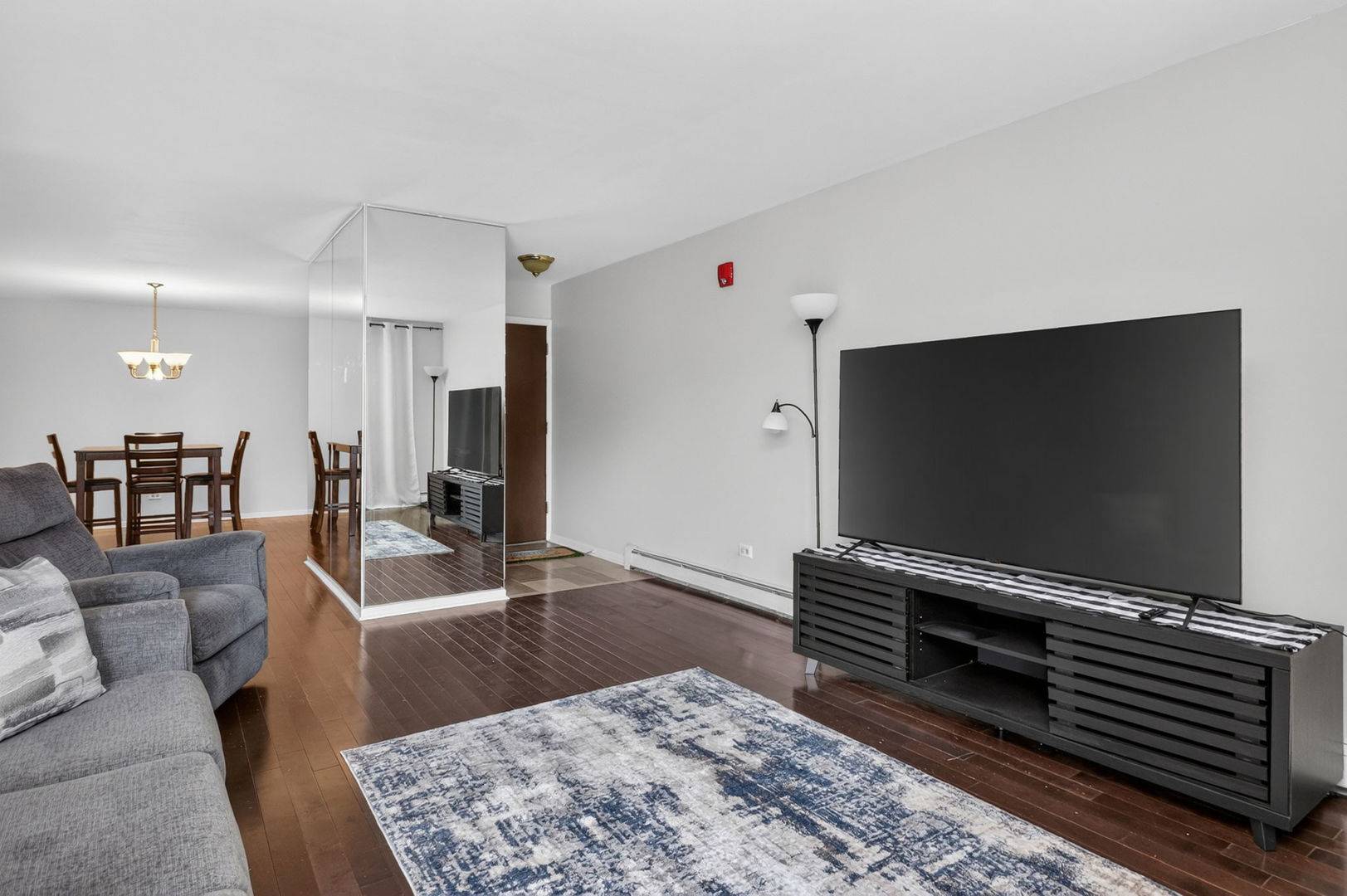 2411 Ogden AVE #11, Downers Grove, IL 60515