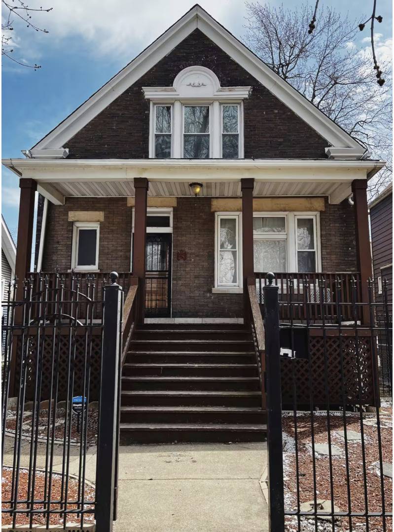 2867 E 77th ST, Chicago, IL 60649