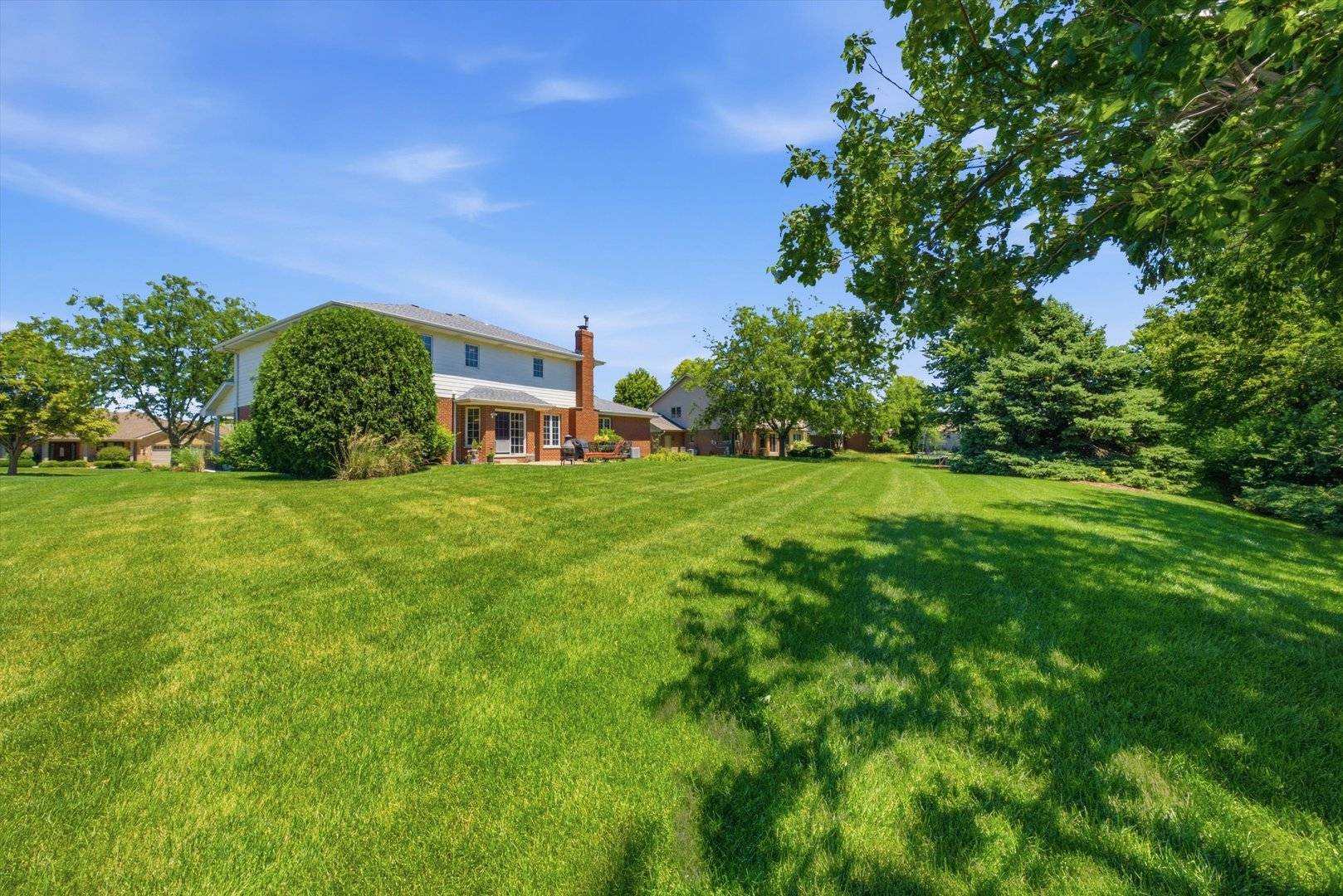 11321 Laura LN, Frankfort, IL 60423