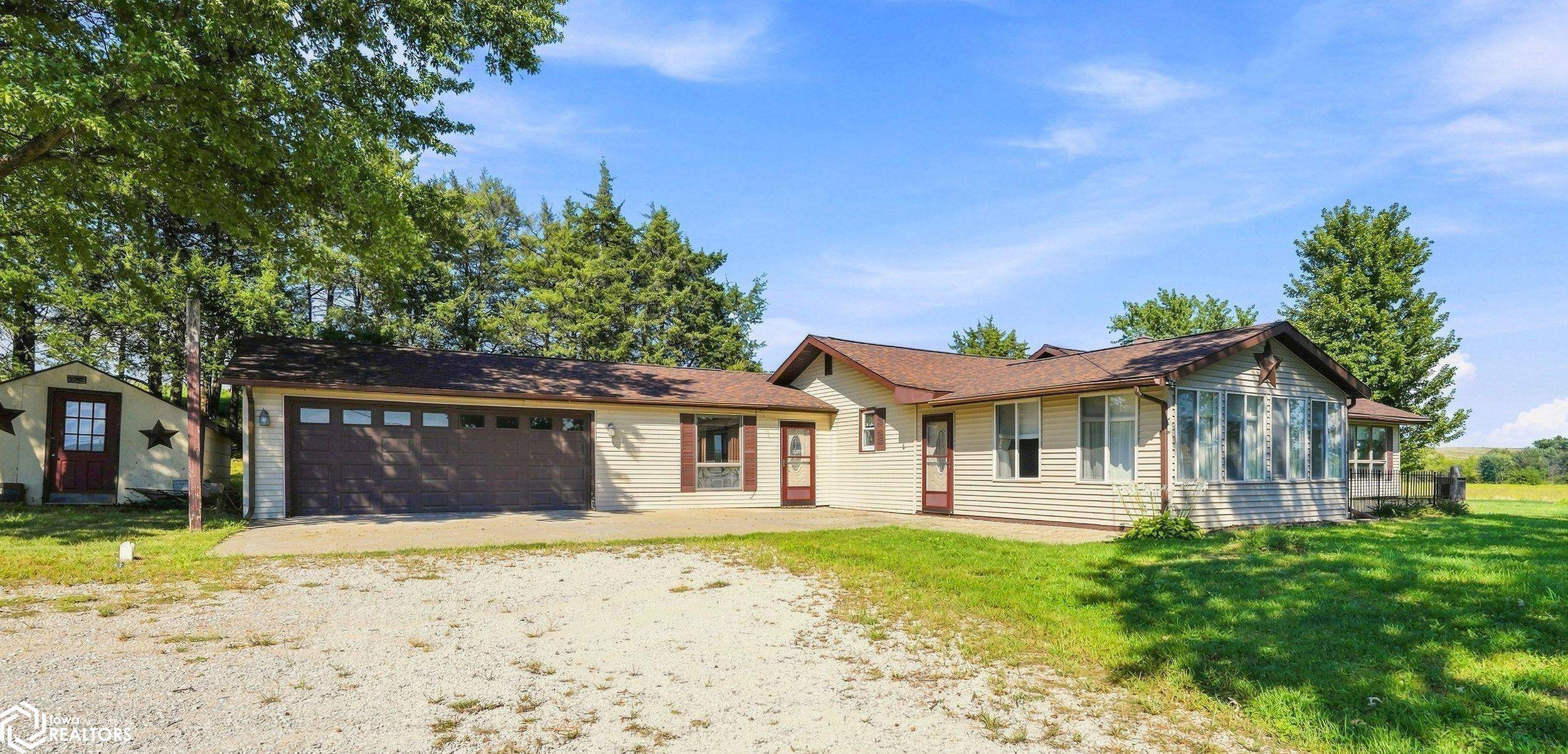 15287 Highway 92, Sigourney, IA 52591