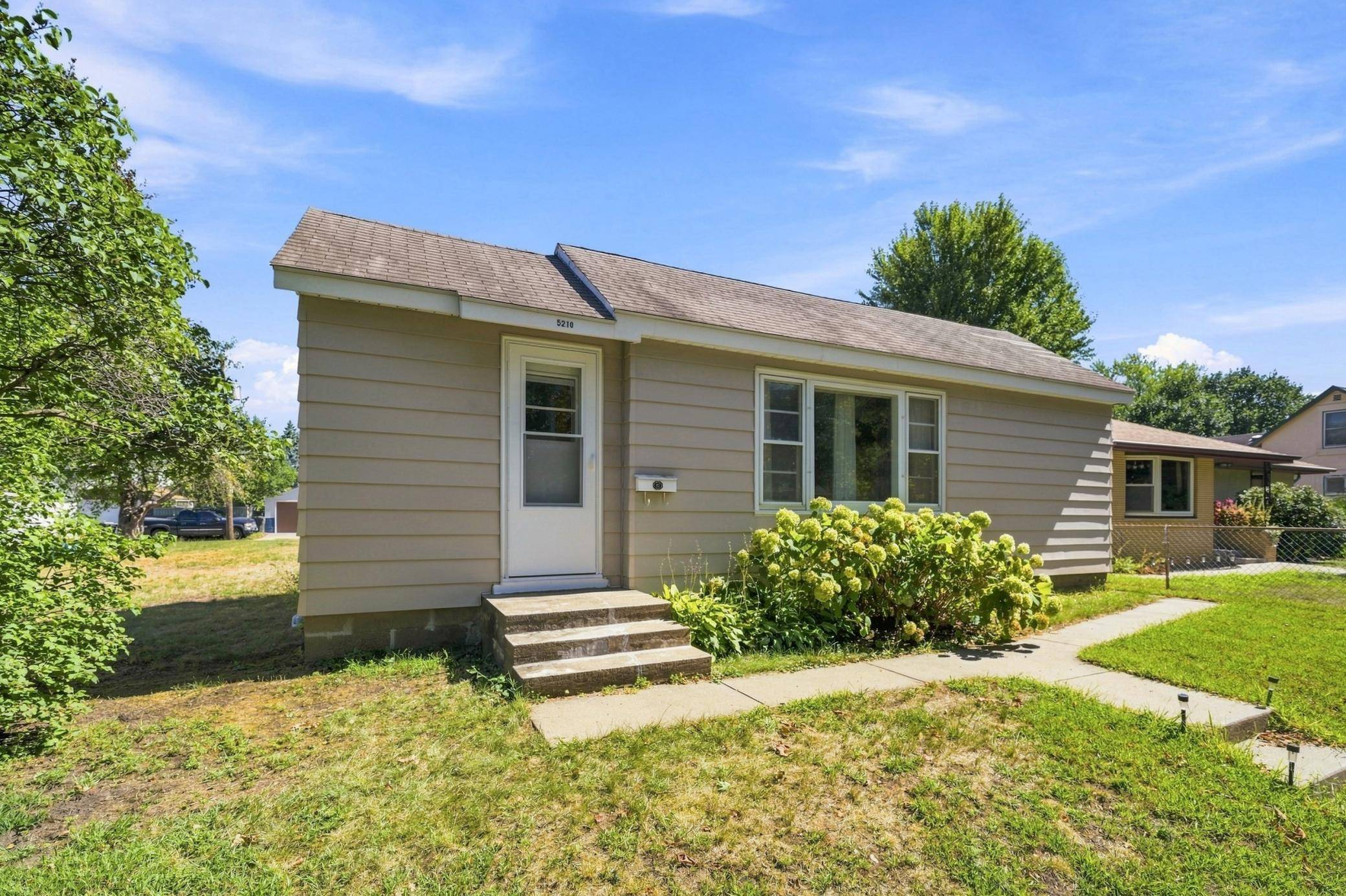 5210 Colfax AVE N, Minneapolis, MN 55430
